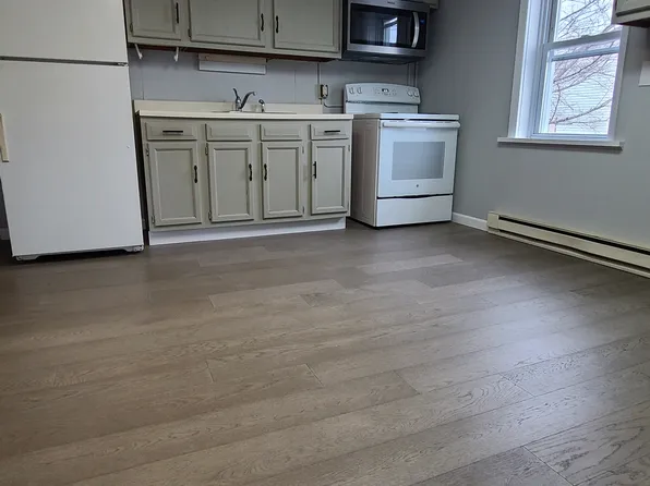 326 E 8th St #1, Northampton, PA 18067