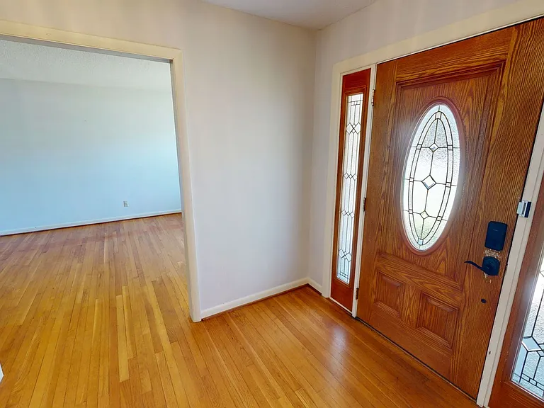 5904 Weatherford Rd — Photo 3