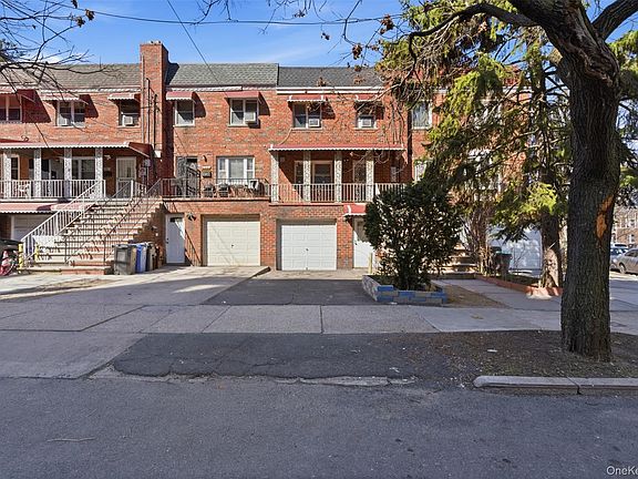 3rd image of 2925 Wallace Avenue