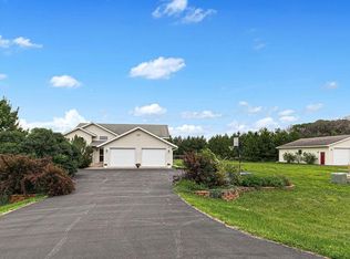 15758 Red Oak Ridge Dr, Little Falls, MN 56345