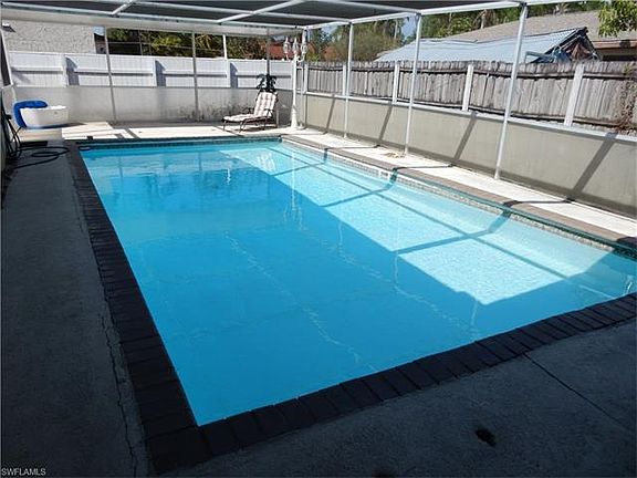 3rd image of 18165 Dupont Dr