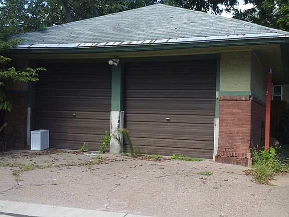 2 car garage_09112016