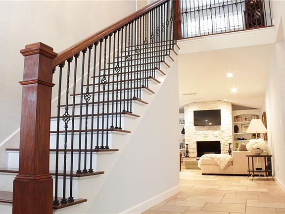 3rd image of 9239 Cypress Cove Dr