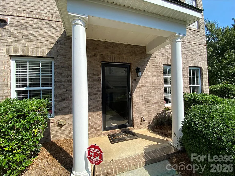 15313 Pahlmeyer Ln — Photo 2