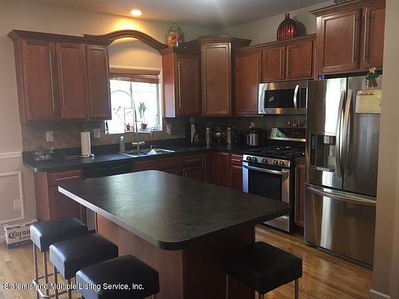 2nd image of 158 Corson Ave