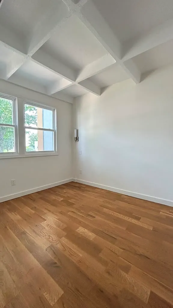 3 bed, $3,200 — Photo 2