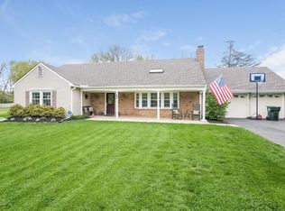 22 Surrey Ct, Freehold, NJ 07728