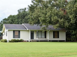 7506 Lake Wood Dr, Erath, LA 70533