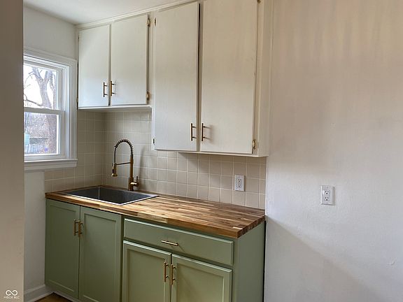 5th image of 3516 N Sherman Dr