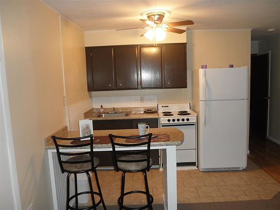 5th image of 15 Spruce St