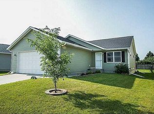 6185 E Kacena Ave, Marion, IA 52302