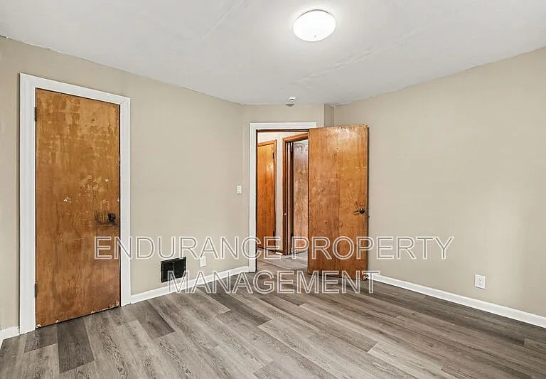 937 Grand Ave — Photo 12