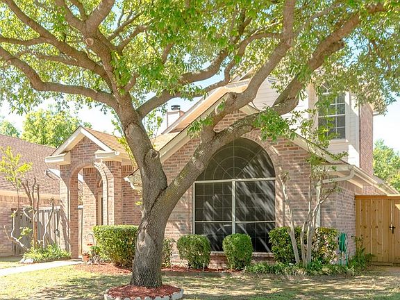 3rd image of 6514 White Oak Dr