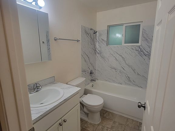 4th image of 21985 SW Sherwood Blvd #245-26