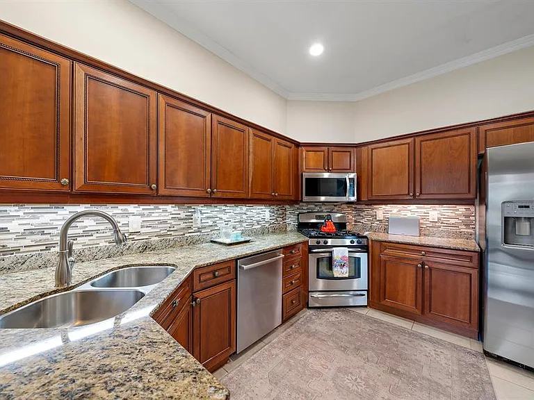 8406 Miramar Way #8406 — Photo 17