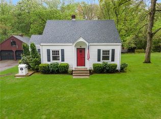 1445 Tarkiln Rd, Burrillville, RI 02830