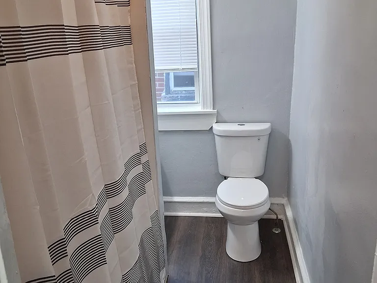 109 W 29th St #2 — Photo 17