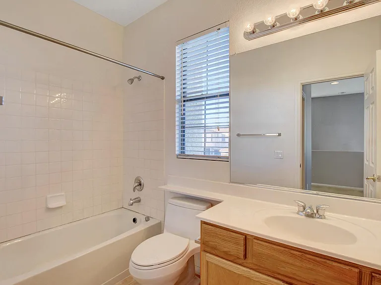 2349 Brooklyn Bridge St — Photo 15
