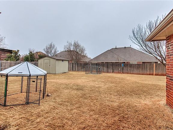 4th image of 17004 Platinum Ln