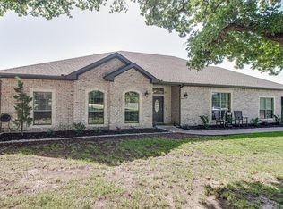 9043 Texas Trl, Terrell, TX 75160