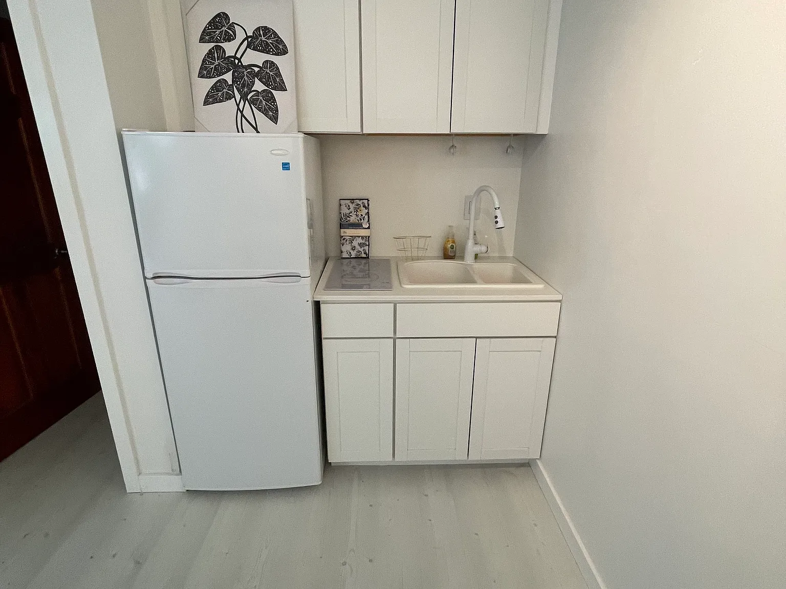 Studio, 300 sqft, $2,195 — Photo 2