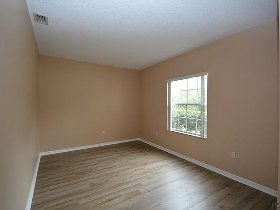 4th image of 105 Randolph Dr