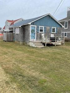 7 Barney Ave, South Kingstown, RI, 02879