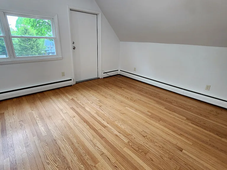155 S Lake Ave #5 — Photo 1