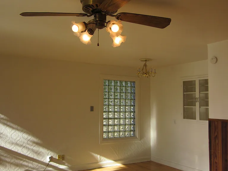 5553 S Prince St — Photo 7