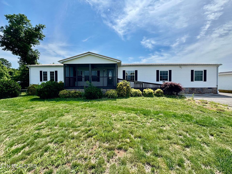 1st image of 297 Mountain Meadows Dr