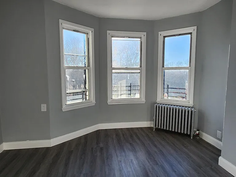 31 Spruce St #2 — Photo 2
