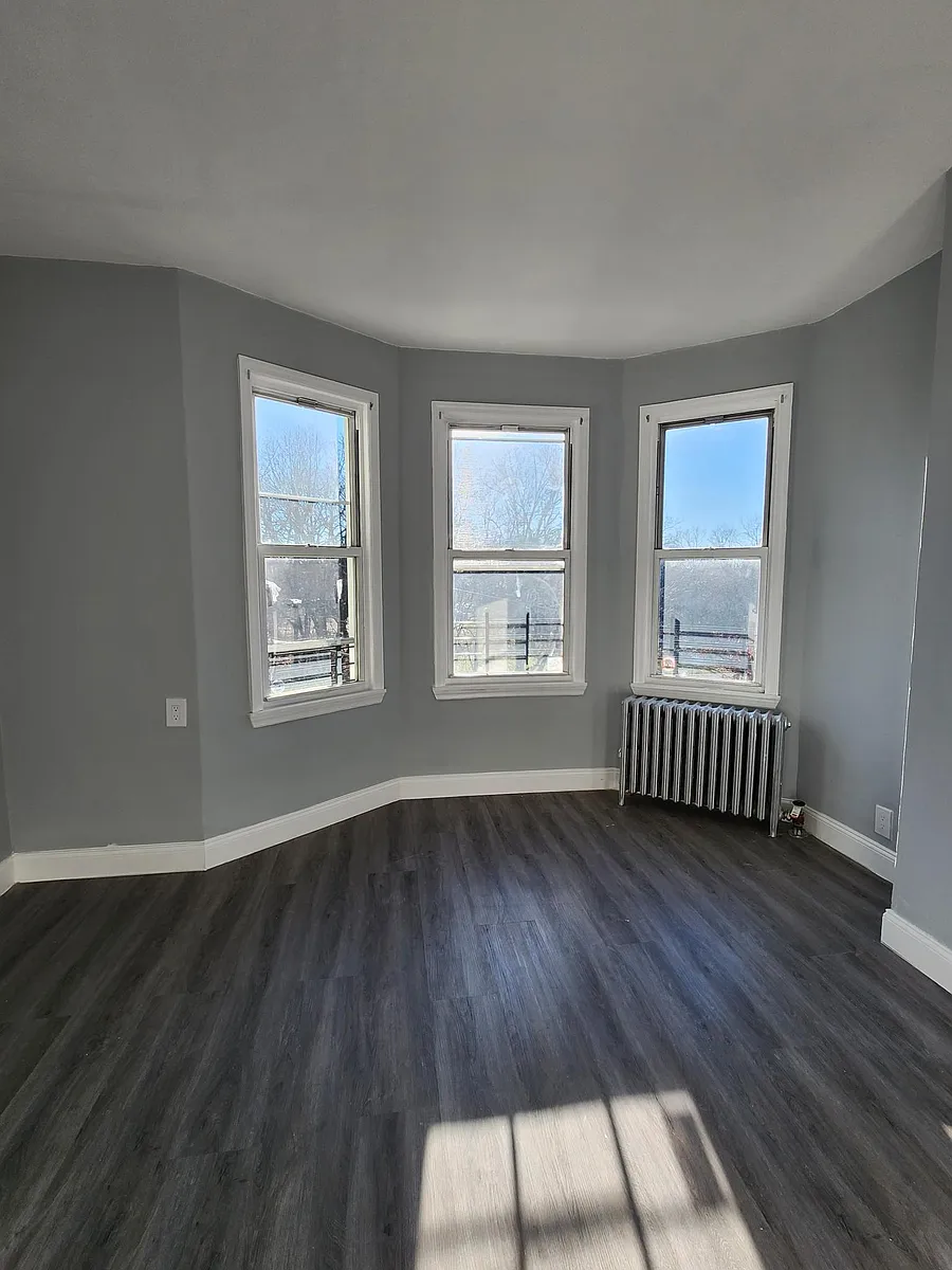 Building Photo - 31 Spruce St #2
