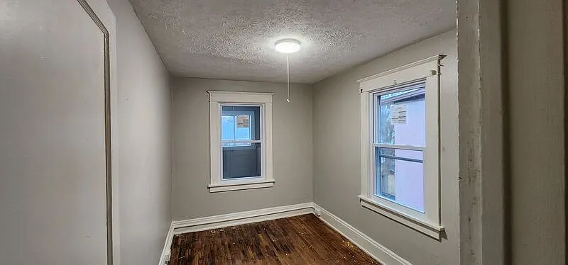 2 bed, 1.0 bath, 800 sqft, $1,400 — Photo 3