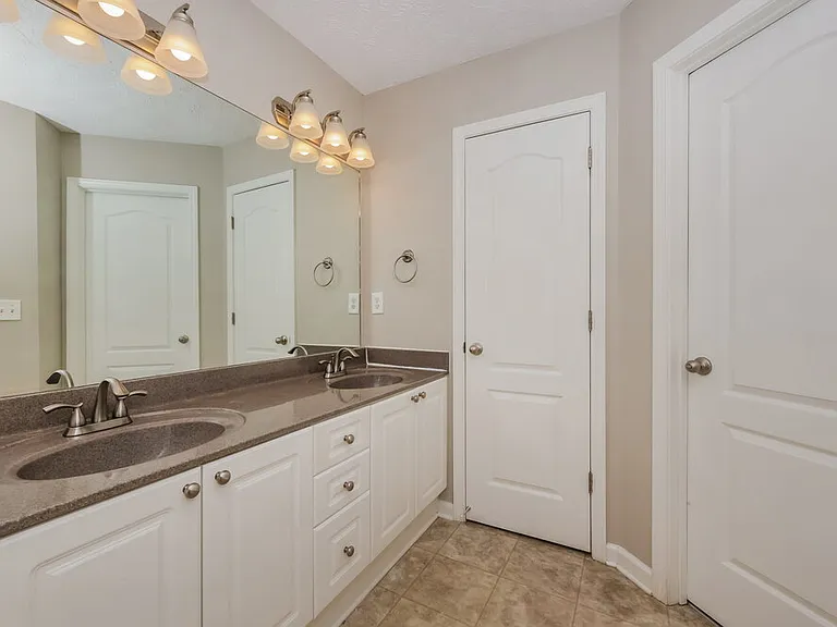 4412 Sandpiper Ln — Photo 12