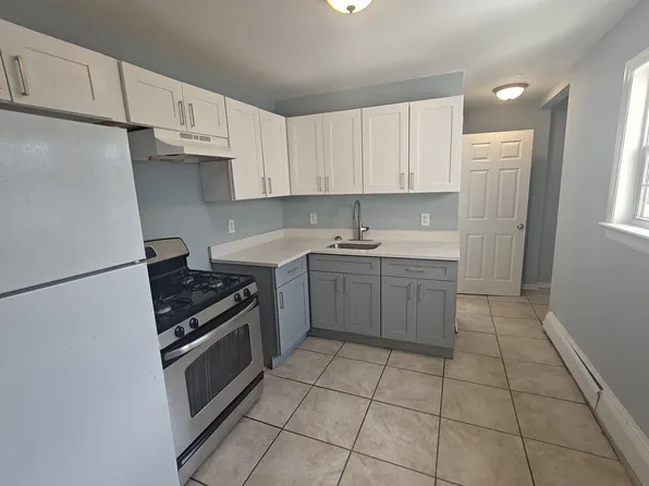 128 E Holsman St Floor 2, Paterson, NJ 07522