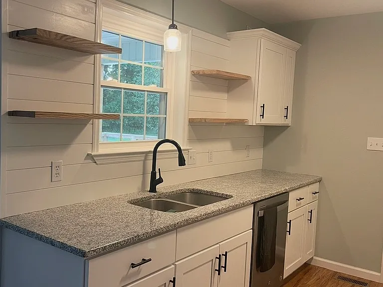Brody Dr — Photo 5