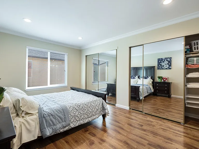 888 Golden Saratoga-Cupertino Apartment Homes — Photo 55