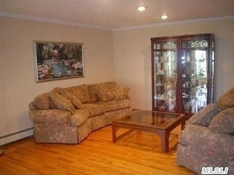 3rd image of 42 McArthur Ln