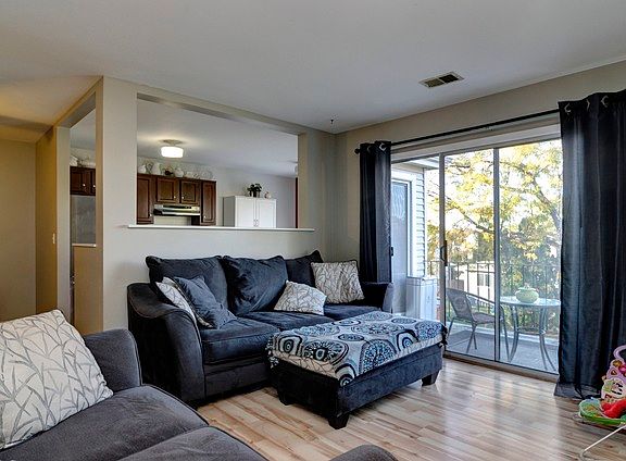 5th image of 7030 Remington Ct APT 204