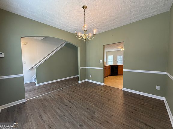 4th image of 644 Kenridge Dr