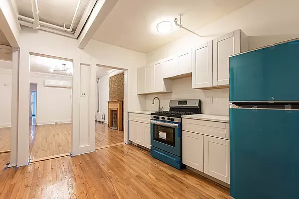 Rented by Ready Group | media 12