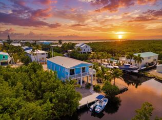 27307 Martinique Ln, Ramrod Key, FL 33042