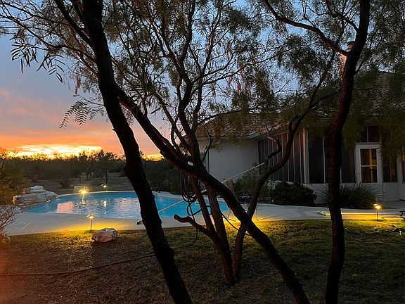 3rd image of 2001 Coyote Bend Rd