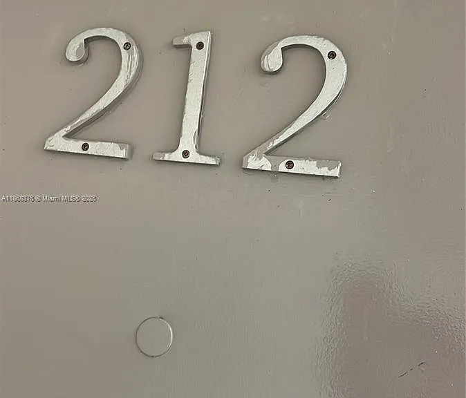 410 SE 2nd St #422 — Photo 24