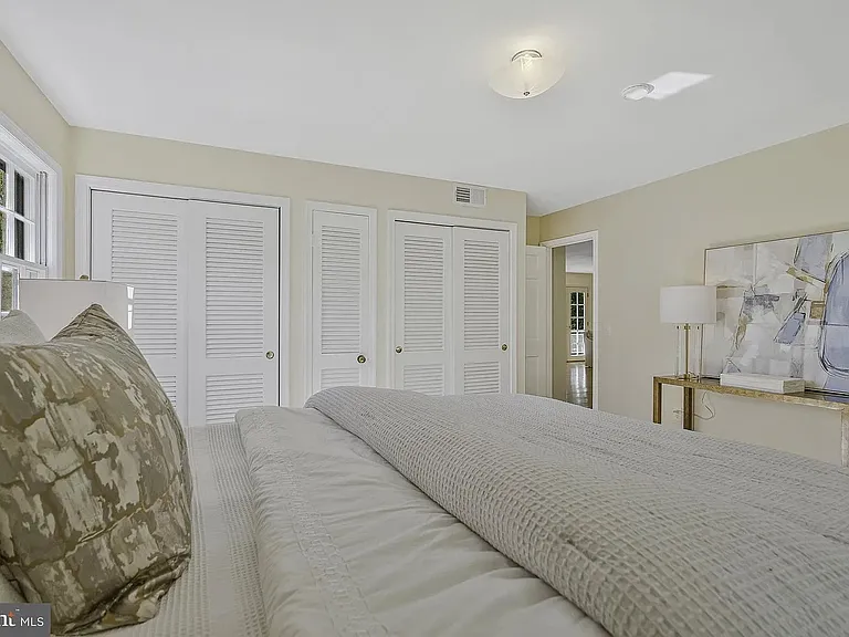 8009 Lewinsville Rd — Photo 13
