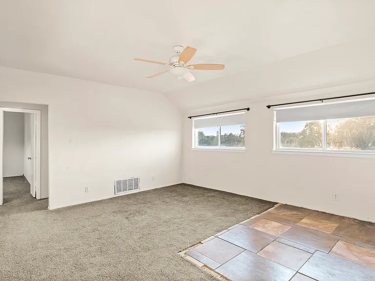 1701 S Duncanville Rd — Photo 16