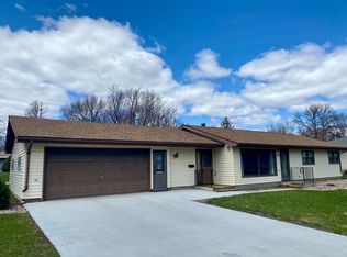 410 S 2nd St, Olivia, MN 56277
