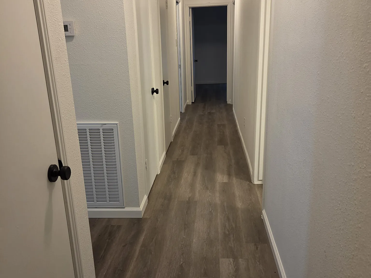 3 bed, 1995 sqft, $2,200 — Photo 4