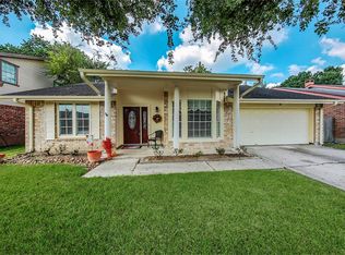 11035 Hidden Bend Dr, Houston, TX 77064