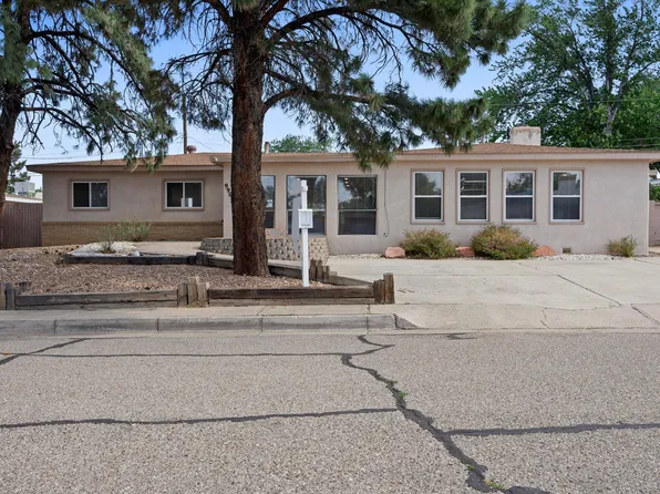 9909 Robin Ave NE, Albuquerque, NM 87112